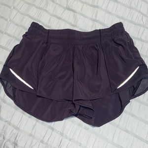 Lululemon hottie hot 2.5 inches